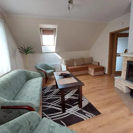 Patio منزل للإقامة ستيغنا